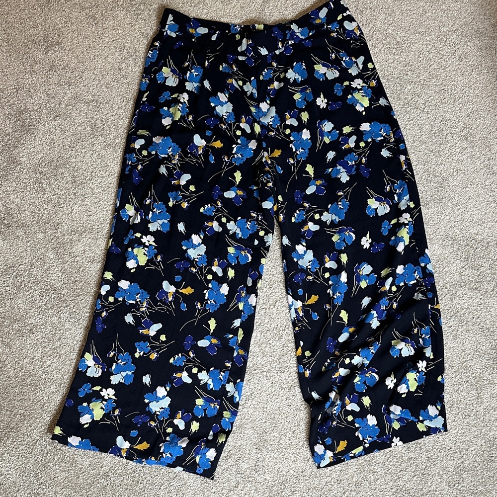 Halogen Women's Floral Trousers - Blue and White